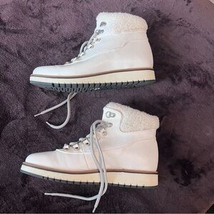 Women's White Winter Boots
